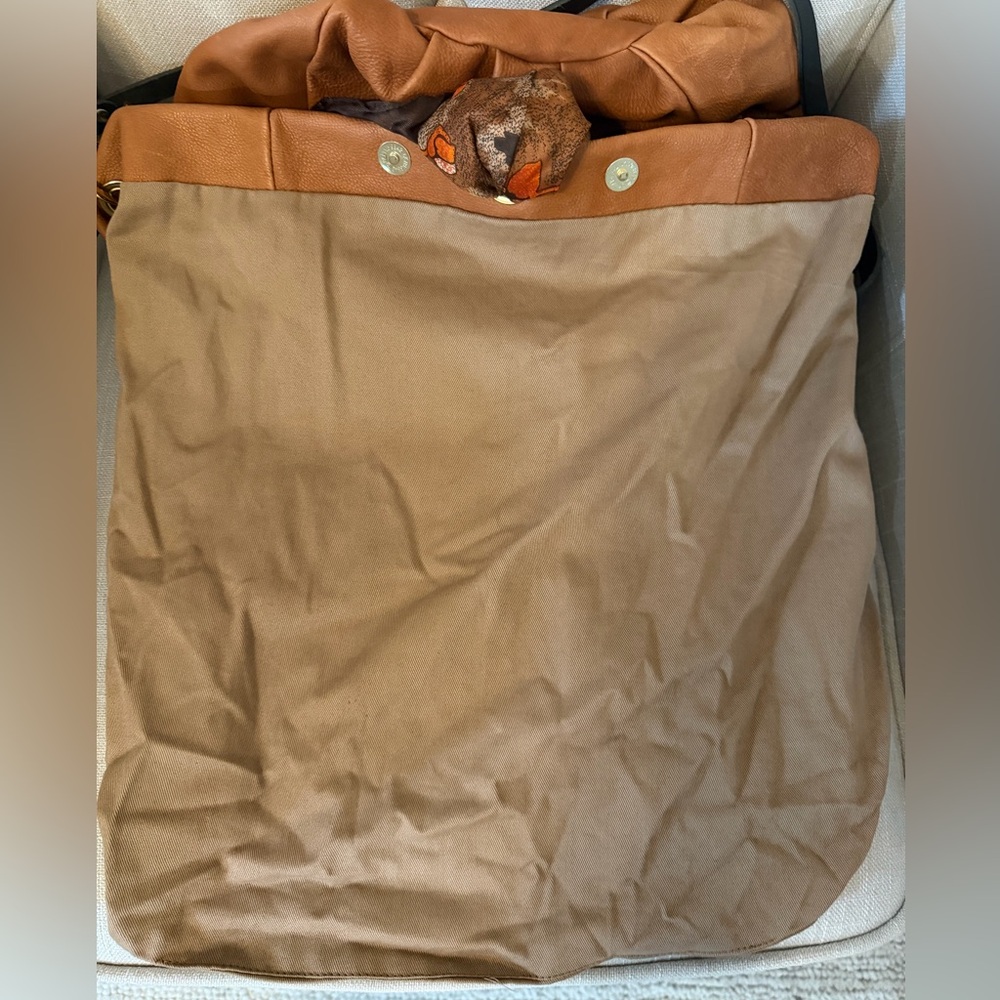 Chic Rust Leather Shoulder Bag - image 8